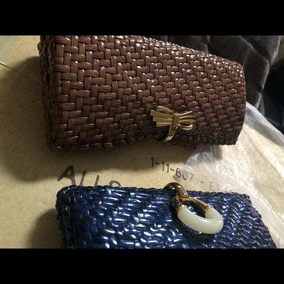 Pair of basket weave clutches metal clasps. MINT! - Picture 4 of 8